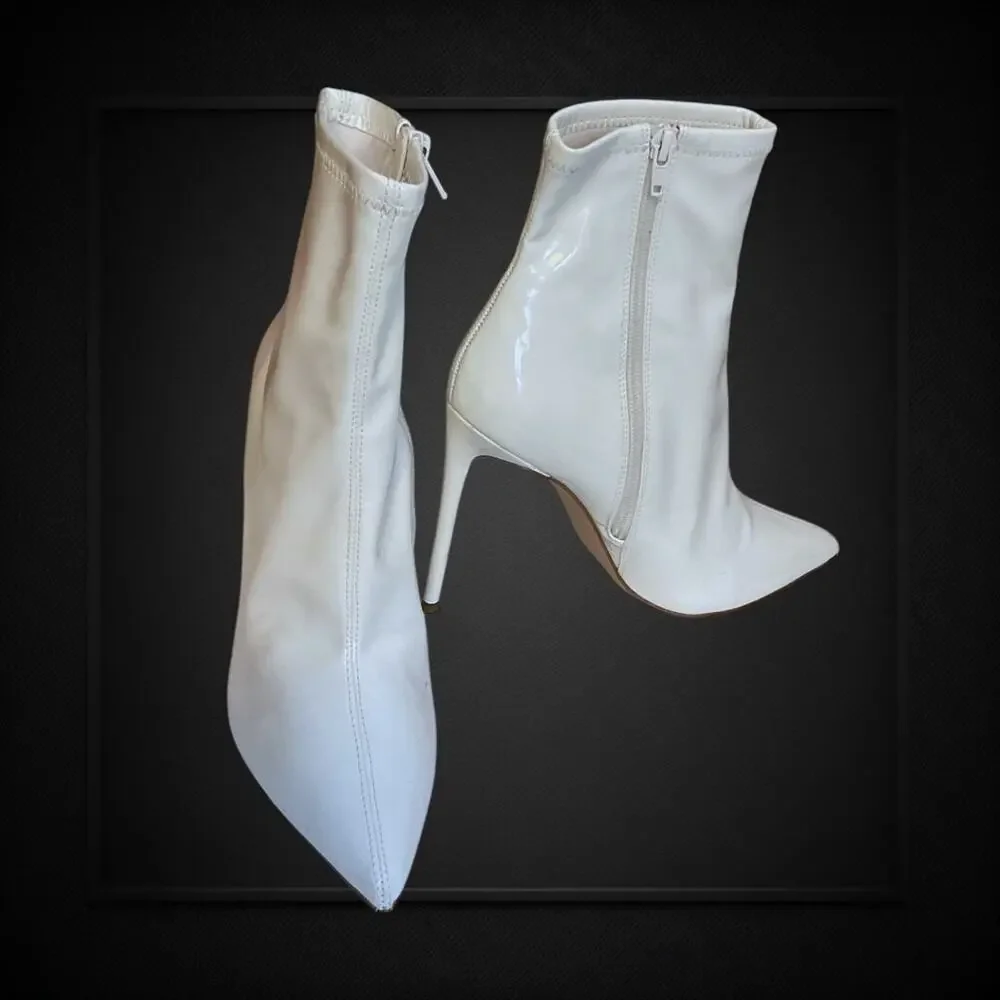 Steve Madden Women’s SZ‎ 7.5M White Patent Stiletto High Heels Side Zip